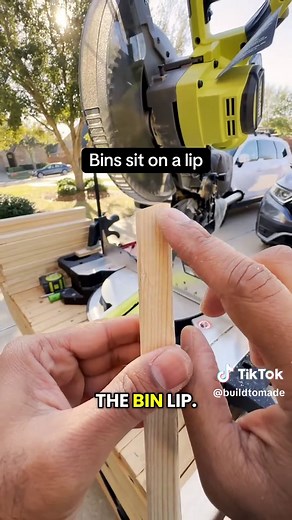 Mini Storage Rack for Small Bins: A DIY Guide