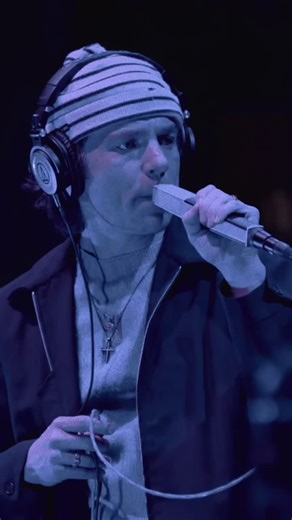 Cage The Elephant (@cagetheelephant)’s videos with Skin and Bones - Cage The Elephant