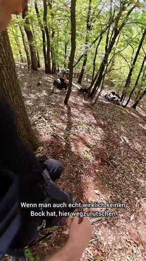 Autowracks im Wald: Wer hat die hier runtergeschoben? 🚗 Lost Place im Ahrtal