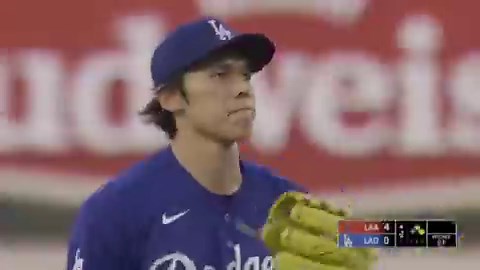Roki Sasaki has been pulled off the mound early for the second time in his last Spring start for the Dodgers.2 K6 BB4 ER0 H2 HBP66 Pitches2 IPWhat’s your concern level from 1-10?