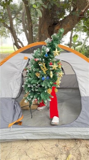 Tent House Me Baba Aagya 😱🎅 #shorts #ytshorts #viralvideos #tenthouse #christmas