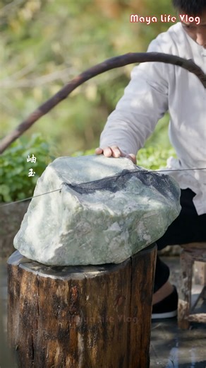 Making a tea tray with the Wan Zhi Jin geometrical pattern. | Maya Life Vlog