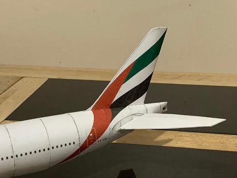 Emirates 777-300ER Paper model/Papercraft