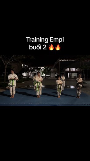 Training Empi buổi 2. #Karate #Karatedo #KaratedoPhuocHai3 #karatedonhatrang #KaratedoCaoBaQuat #Karatekid #VophucFujido