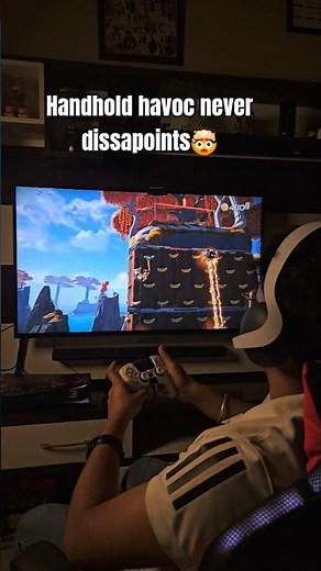 Handhold Havoc in Astrobot ps5 is Insane (BEST VICIOUS VOID LEVEL)🫨🤯 #shorts