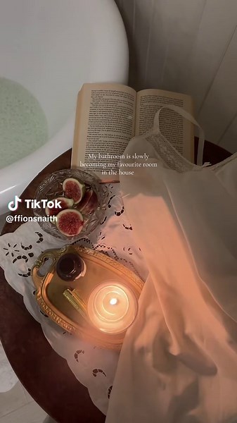 Transform Your Girl Bathroom with Vintage Decor Ideas