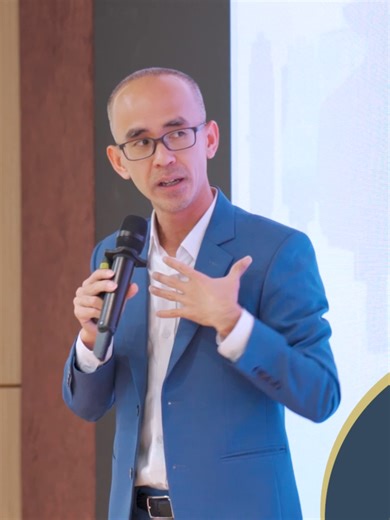 ចិត្តសាស្រ្តនៅក្នុងការដាក់តម្លៃ! ការចាប់ផ្តើម និងការពង្រីកអាជីវកម្ម (ឱកាស ឧបសគ្គ និងដំណោះស្រាយ) ចុះឈ្មោះតាមលីងនៅក្នុង Bio ឬស្កេន QR Code! ក្នុងកម្មវិធីនេះ លោក លោកស្រីនឹងស្វែងយល់អំពីចំណុចសំខាន់ៗដែលត្រូវដឹងដើម្បីចាប់ផ្តើម ឬពង្រីកអាជីវកម្មបានជោគជ័យដូចជា៖ ✅ ការត្រៀមខ្លួនមុនពេលចាប់ផ្តើមអាជីវកម្ម ✅ ដំណោះស្រាយពេលជួបឧបសគ្គក្នុងដំណើរការអាជីវកម្ម ✅ របៀបរៀបចំយុទ្ធសាស្ត្រទីផ្សារឱ្យមានភាពទាក់ទាញលើសដៃគូប្រកួតប្រជែង ✅ យុទ្ធសាស្ត្រដឹកនាំក្រុមការងារឱ្យមានការសហការគ្នា សម្រេចគោលដៅរួម និងកាត់បន្ថយជម្លោះ ✅ របៀបរៀបចំ