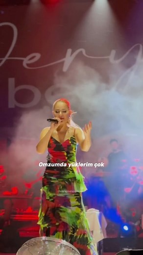 Şarkımdan Geceler on Instagram: "Anne beni anlayan yok"