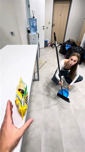 Clean cleaning fun interesting cat mode m&m’s😹♥️