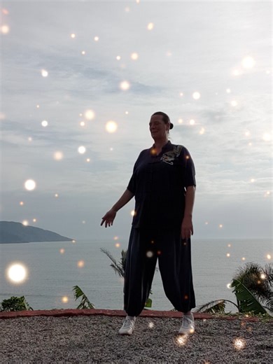 Mindfulness in Motion saved my life helped me focus for success (which for me is the freedome to create) helped me regulate my emotions (which are super intense) helped me be my true self (who had been masked for so many years) #braintraining #adhd #mindfulness