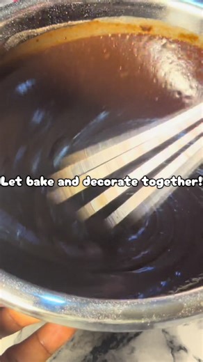 Cake description: Size: 6” single layer (2and half inch in height). Flavor: chocolate Frosting: Buttercream Frosting Price: 16,000 (changeable based on flavor and design) DMO CHOPS is forever grateful, thank you for always supporting my business and trusting me with all your orders. God bless you all. #cakes #smallchopsinilorin #cakesinilorin #smallchops #ilorin