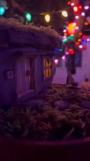 Maryinthefairyland on Instagram: "Fairy house 3 - built with clay & other natural materials. The process in 60s, full Version on YouTube. #fairyhouse #naturalfairyhouse #fairyhome #creatingfairyhouses"