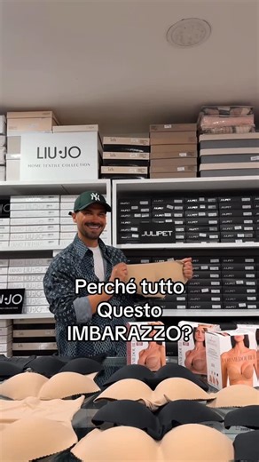 Francesco Esposito Distribuzione Intimo on Instagram: "Perché crea tutto questo imbarazzo??? #viral"