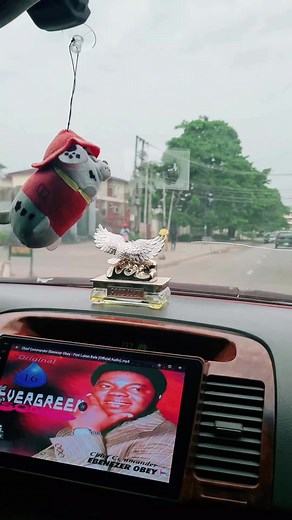 Nini Owo Eda: A Tribute to Ebenezer Obey's Legacy