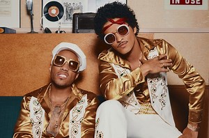 Silk Sonic,Florence   The Machine & More to Perform at 2022 Billboard Music Awards | Billboard News