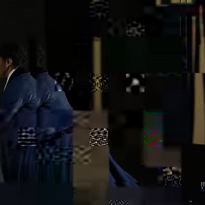 An homage to the operatic masterpieces of Mozart and Handel, Stravinsky’s The Rake’s Progress arrives at the Met tomorrow night, May 30. In this clip from the final dress rehearsal, soprano Golda Schultz sings the Act I aria “I go to him,” as Anne Trulove resolves to save her beloved Tom’s soul. Susanna Mälkki conducts a winning young cast in Jonathan Miller’s vibrant staging. On stage through June 11: bit.ly/3wh8cT7 | The Metropolitan Opera