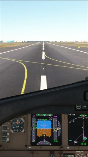 Step into the 777 cockpit for this Heathrow takeoff #flightsim #aviation