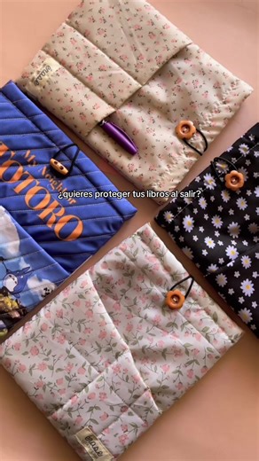 Tu vida lectora mejor equipada con nuestros souvenirs literarios. Link en mi bio para info. 💬 📚 #books #booklover #bookish