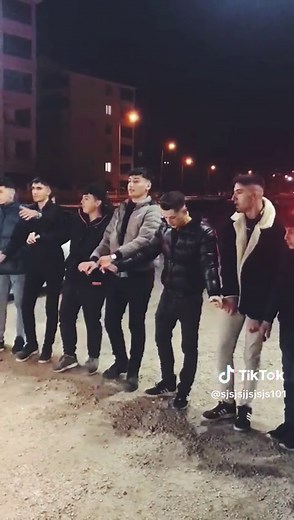 #halaybaşı #ağırlamahalayı #metriscezaevi #banasor #ferditayfur👑👑 #edipakbayram #sarıkayahalayekibi #istanbul🇹🇷 #yozgat#sarıkaya #sorgun #boğazlıyan #çekerek #aydıncık #çayıralan #bahadınlıköyü❤️ #araporhan #kadışehri #halay #tırakyahakayı#yozgathalayı #sorgunhalay @Atakan pehlivan 🇹🇷 @Muratcan simseker