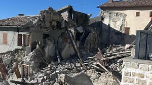 101-jährige Frau überlebt Erdbeben