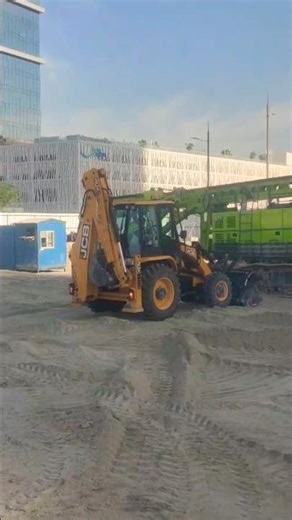 This JCB Operator's Control is Insane 🚜 #jcb #skills #shorts
