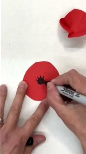 How to make easy paper poppies for Anzac Day or Remembrance Day