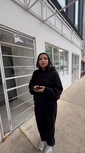 Inside @Lisette's Affordable Lincoln Park Apartment Tour in Chicago