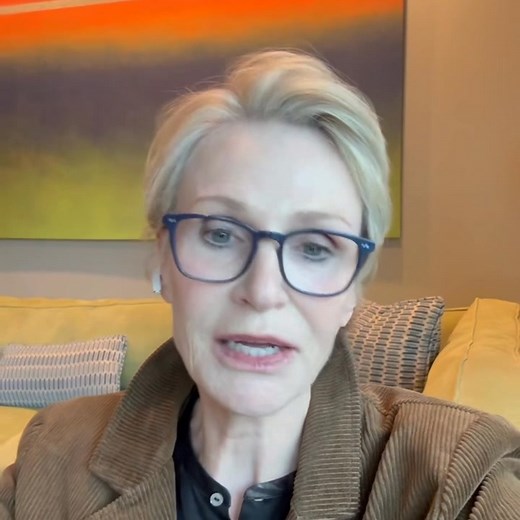 Jane Lynch’s A Swingin’ Little Christmas returns to Strathmore on November 29 for another holiday extravaganza! The Broadway and TV star is joined by Kate Flannery (The Office) and Tim Davis for a night of comedy, cabaret and Christmas cheer! Limited seats left, get yours now! | Strathmore