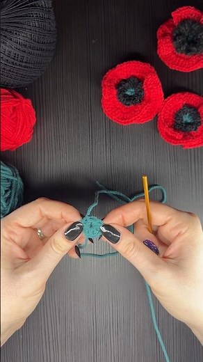 Crochet Poppy for Remembrance Day The full tutorial will be released on November 4. #crochetpoppy