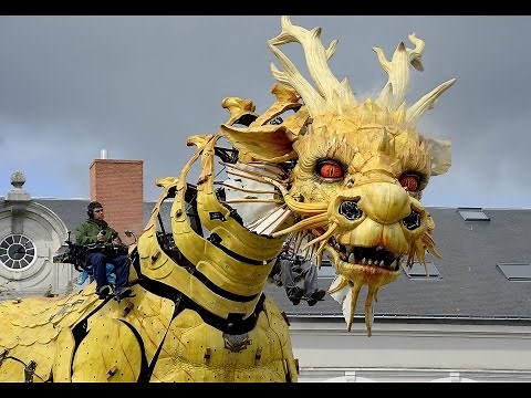mechanical horse dragon Long Ma Nantes France compagnie la machine french