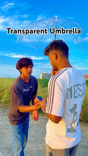 Transparent Umbrella Seller's Amazing Selling Trick! 😲 #transparentumbrella #amityadav #comedy