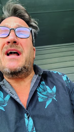 Facing Alcohol Withdrawal with Support from a Friend