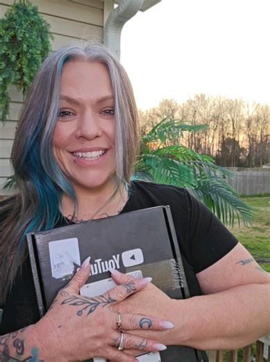 This wouldn't of been a thing without you. love your face!!!!! #worksmarternotharder #cleantok #cleaning #youtube #silveraward