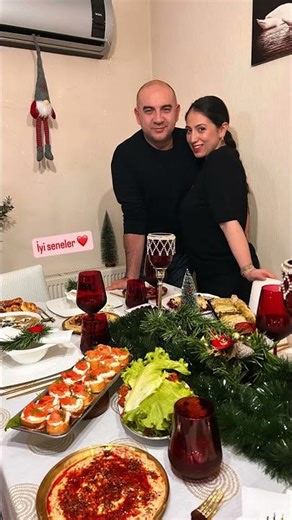 MASTERCHEF GIZEM AND HER HUSBAND'S NEW YEAR'S PHOTO