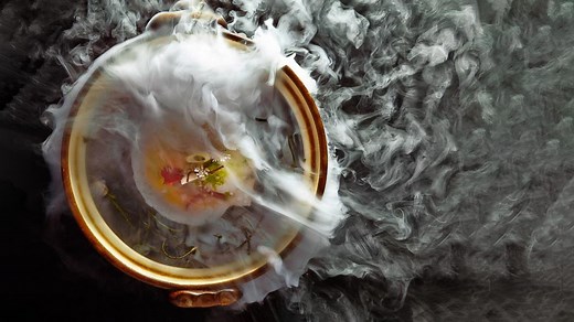 Alinea’s Executive Chef Departs from the 3-Michelin-Star Restaurant