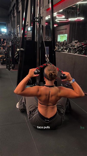 Top 3 Ways to Train Rear Delts: Face Pulls, Cables & Pec Deck