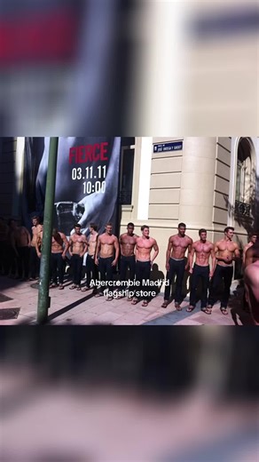 Abercrombie Madrid flagship store. Opened in 2011 and closed in 2021 #abercrombie #throwback #2011