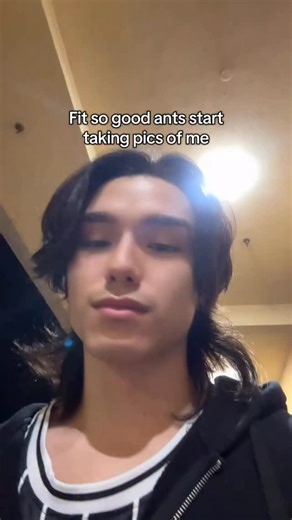 Matthew | “Anything for the fans” #paparazzi #famous | Instagram