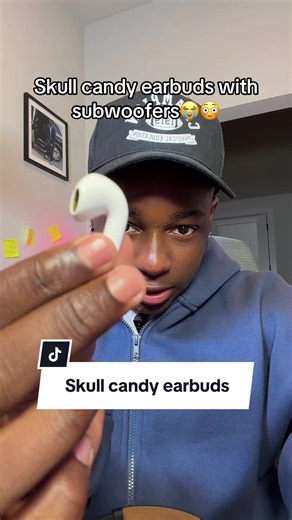 These skull candy earbuds are insanely nice #skullcandyearbuds #earbudswireless #headphone #noisecancelling #earbudsviral