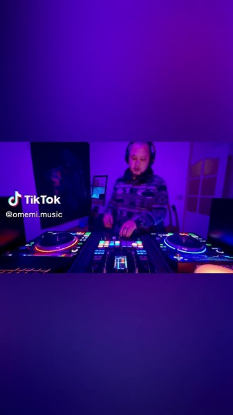 Friday the 13th must be special. So today I decided to upload my first live mixtape video and available publicly! Here’s the 1st highlight: OMEMI - The Dark Tribe (ft. @nadinemakalew) Enjoy the full trip and discover all crates infos on my Youtube channel: omemi.official6088. Peace out! #dj #djlife #livedj #mixtape #musicvideo #musicproducer #beatmaker #fyp #fypシ #fypdongggggggg