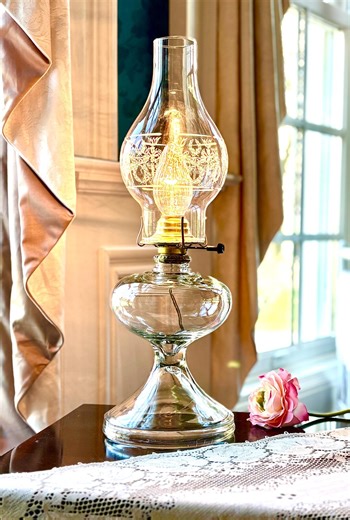 Antique Oil Lamp Converted ELECTRIC, EAPG Kerosene Lamp With Laurel Etched Chimney, Wavy Old Glass … Perfect for Modern Farmhouse - Etsy
