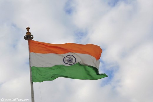 Top 22 Indian Patriotic Songs You Will Love To Listen - Inditales