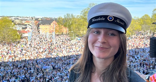 ”Jättetacksam för detta” – Valborg i Uppsala 2026 – tiderna för forsränningen, mösspåtagningen och champagnegaloppen