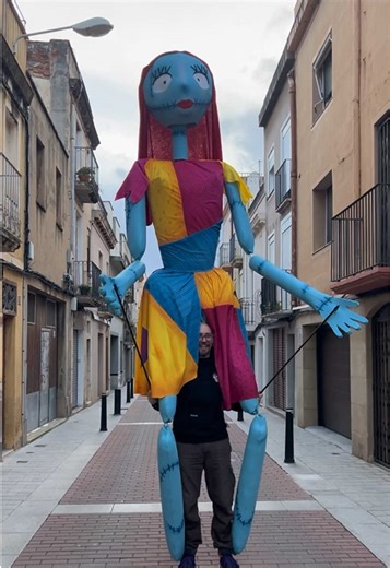 Creative Props for Carnival Events