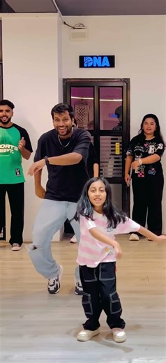 Boyfriend | Choreo by Deepak Tulsyan Sir 🩷 #viral #trending #cutedancer #deepaktulsyanchoreography