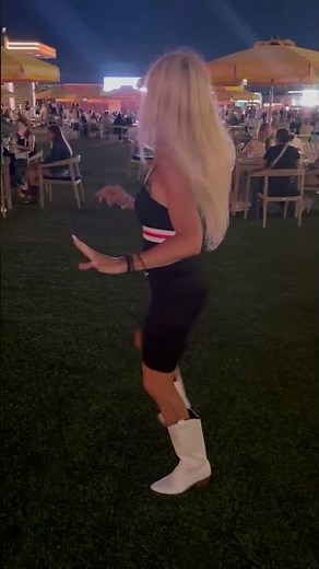 "Toes" Line dance. song: Toes by Zac Brown. (music for instruction/demo purposes)