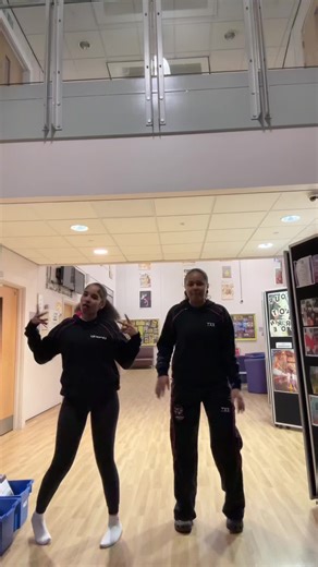 Part 13 || Sneaky link😏#netballtok #twinning #viral #dance #foryoupage