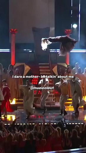 Nicki Minaj Grammy Performance 2012: A Showstopping Moment