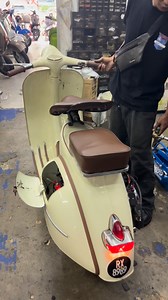 Vespa vbb @ jobot with electric start #vespaempire #vespamalaysia #vespaclassic #lebihbaiknaikvespa #restoration | Vespa empire enterprise