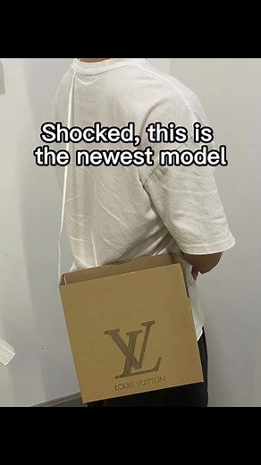 What brand of bags do you want to see me engraving, say it in the comment area😎#printoneverythingchallange #gocreatesomething #capcut